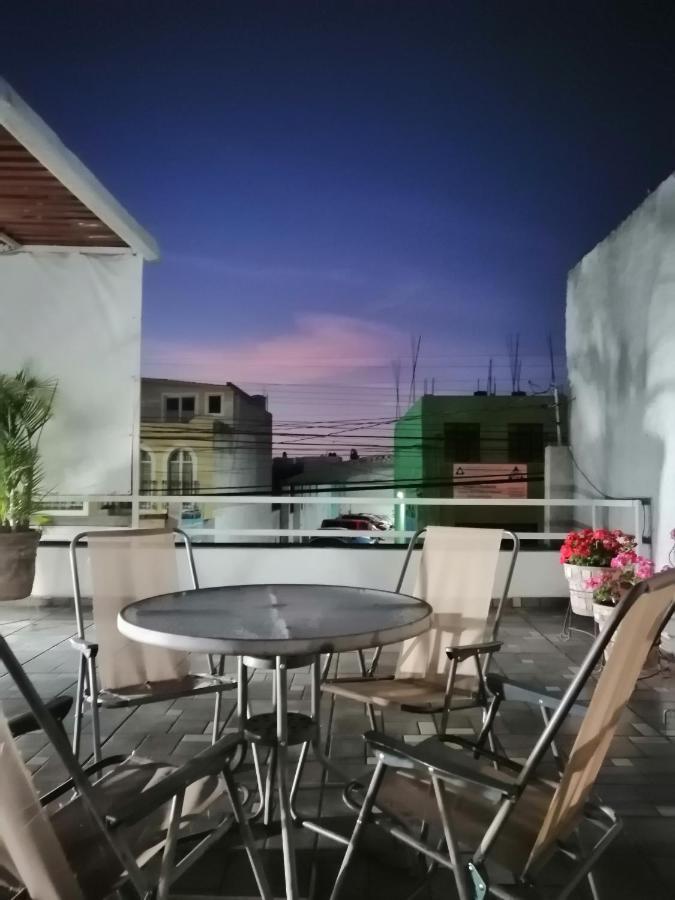 Hostal Maple Querétaro Exteriör bild