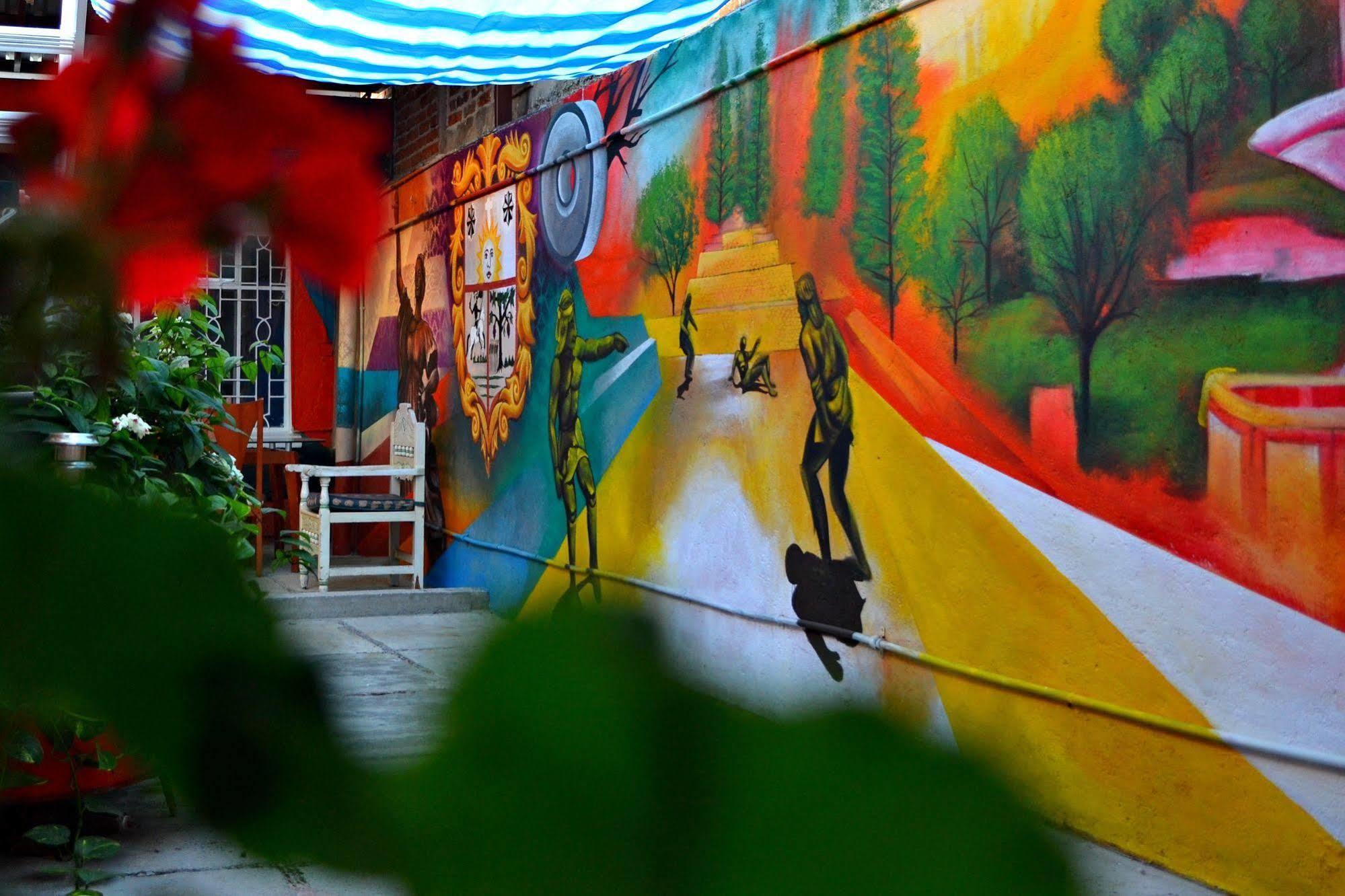 Hostal Maple Querétaro Exteriör bild