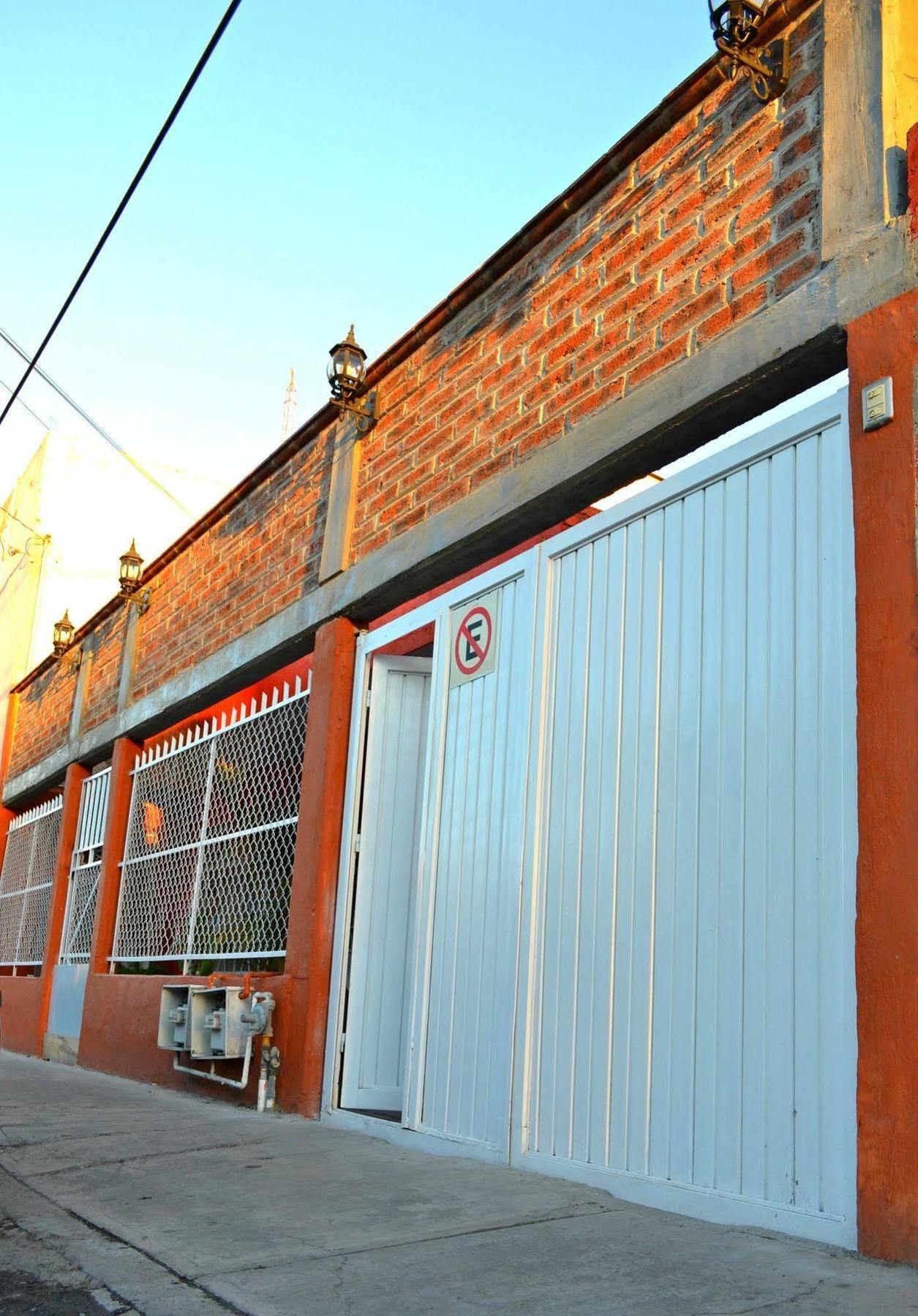 Hostal Maple Querétaro Exteriör bild