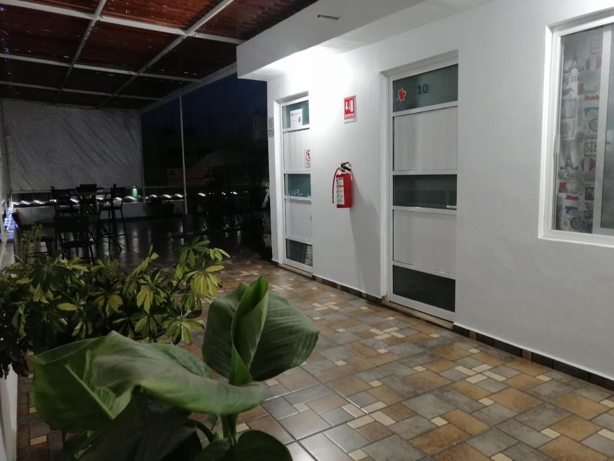 Hostal Maple Querétaro Exteriör bild