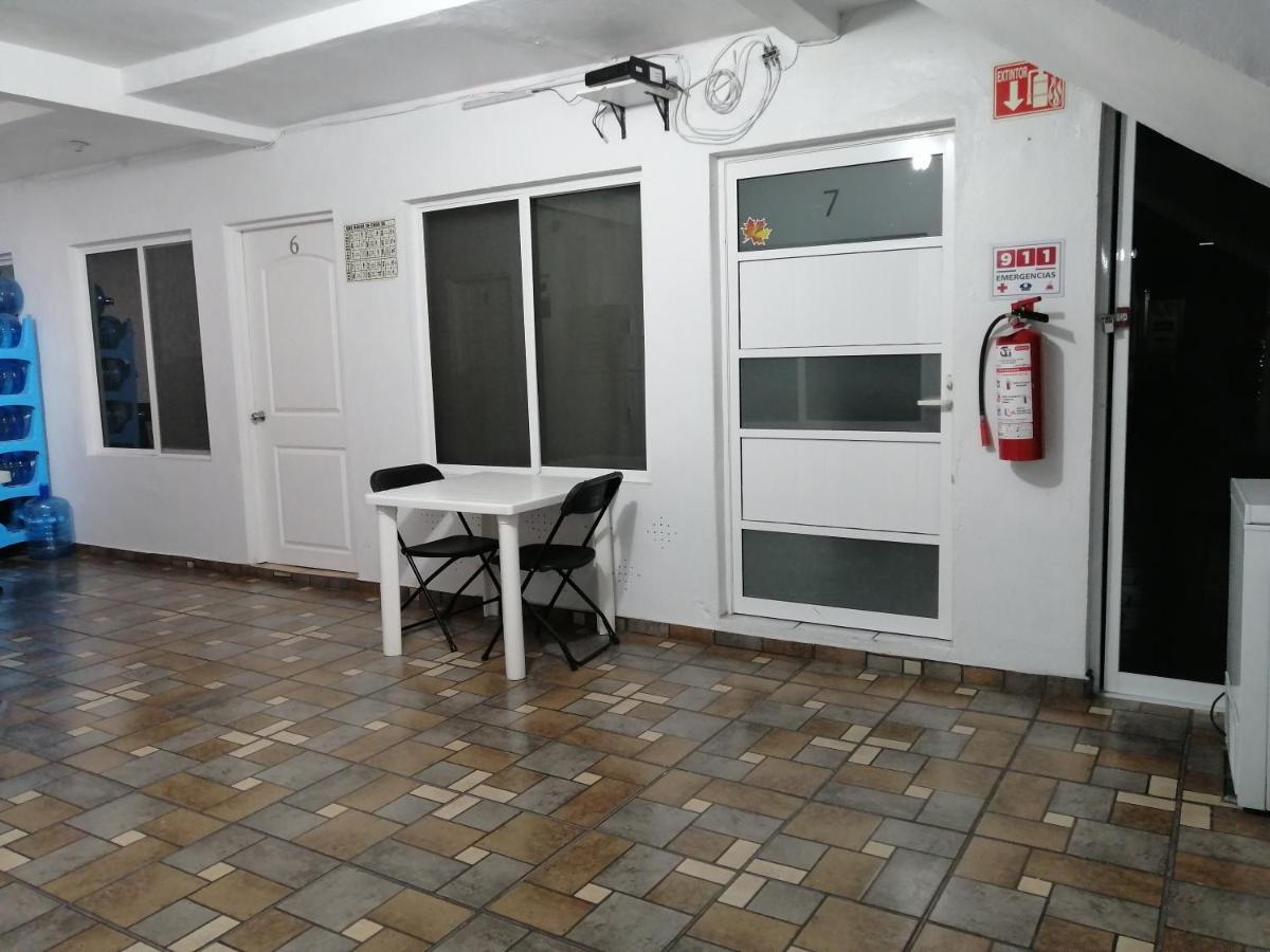 Hostal Maple Querétaro Exteriör bild